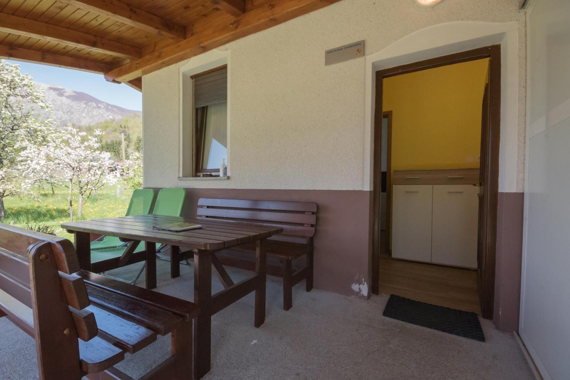Apartment And Room Natasa Kobarid Exterior foto